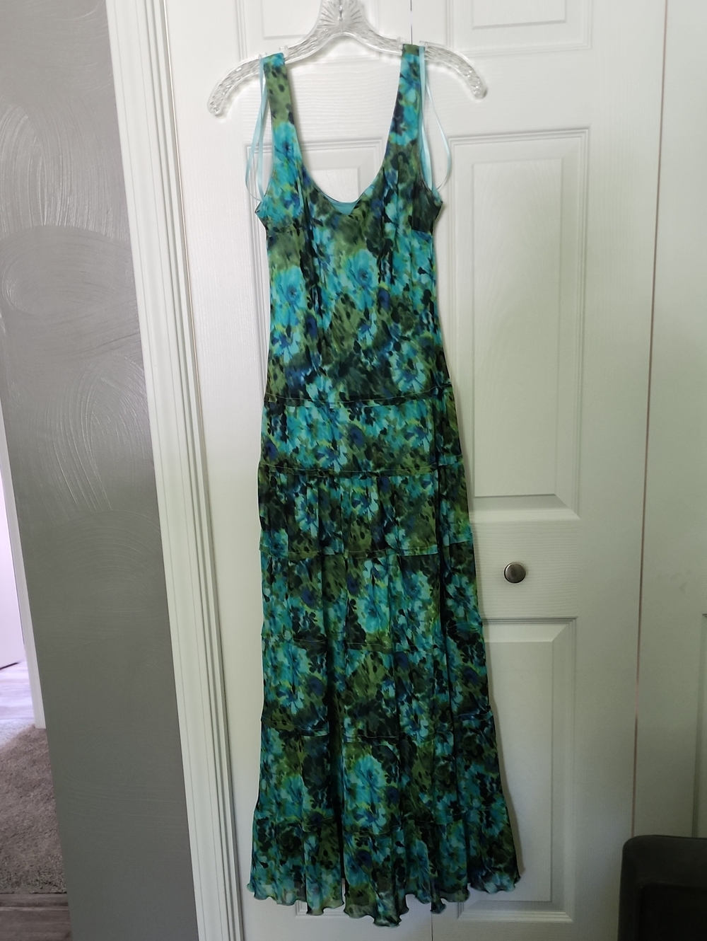Jones Wear Teal & Blue Floral Maxi Dress